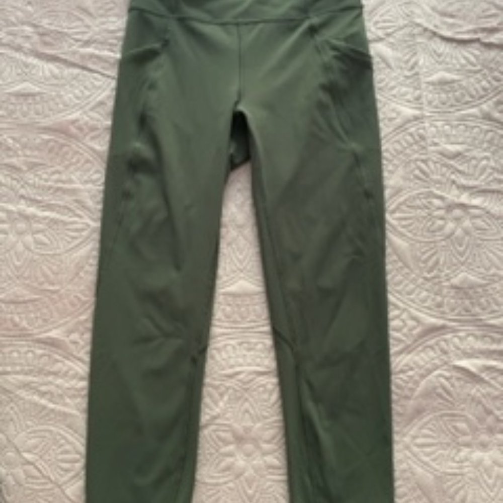 lululemon High-Rise Crop Leggins with Pockets